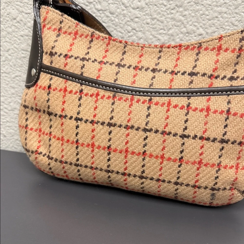Coach chic shoulder red